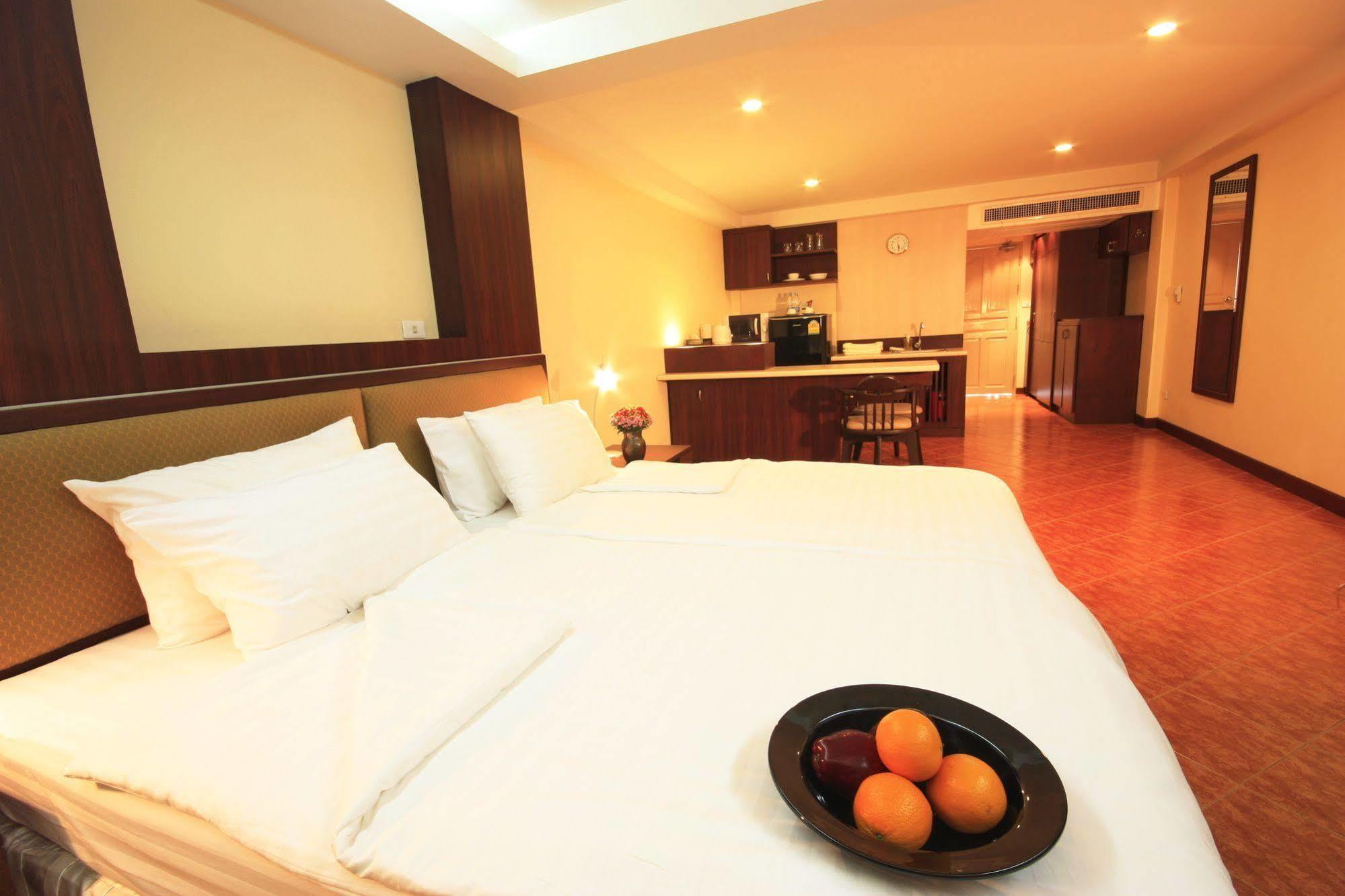 Kamala Sea View Apartment Exterior photo